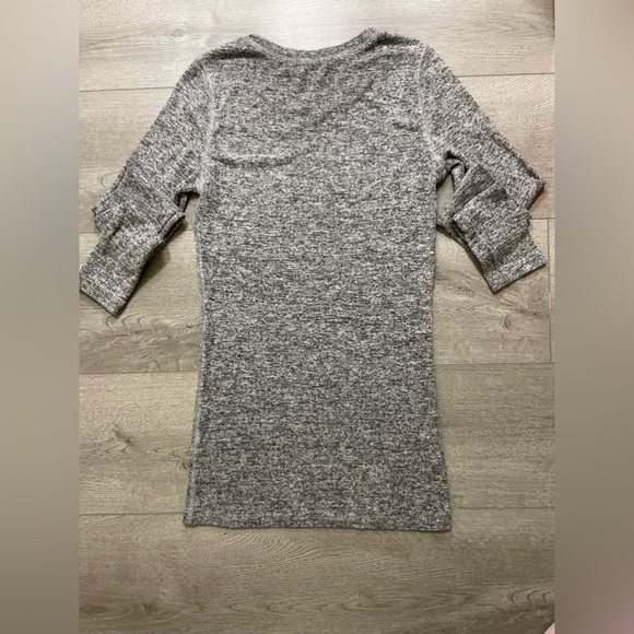 TNA T-shirt Sweater - Picture 3 of 6